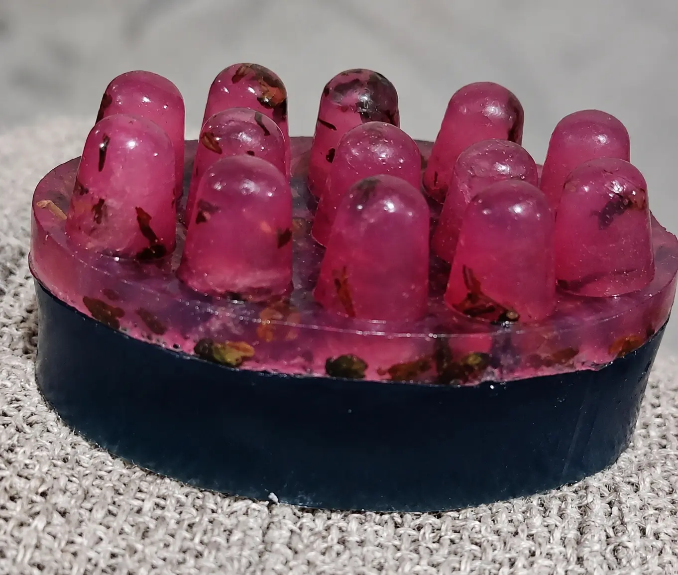 Sabonete artesanal massageador roxo